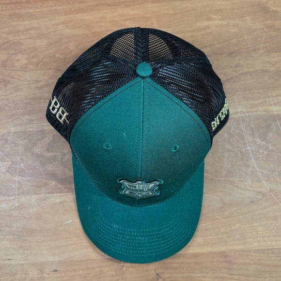 BRECKENRIDGE BREWERY Green Adjustable Nitro Irish Stout Trucker Hat - Picture 9 of 13